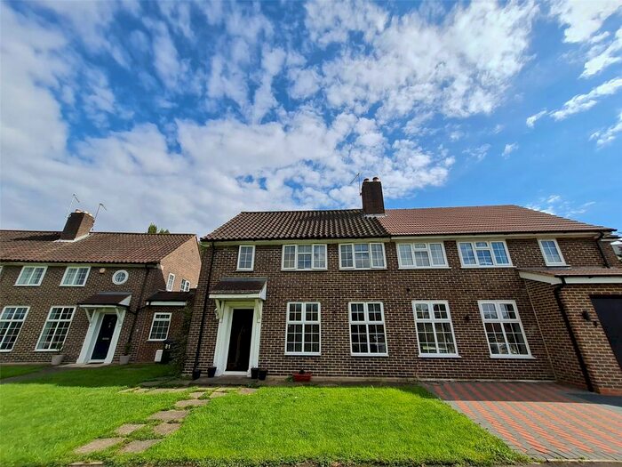 4 Bedroom End Of Terrace House To Rent In Moyne Place, Park Royal, London, NW10