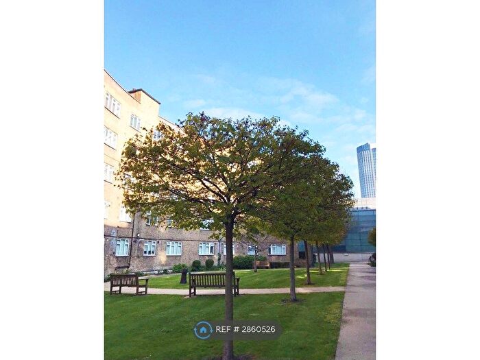 Studio To Rent In Hatfields, London, SE1