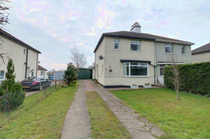 3 Bedroom Semi-Detached House For Sale In Gainsthorpe Road West, Gainsborough, DN21