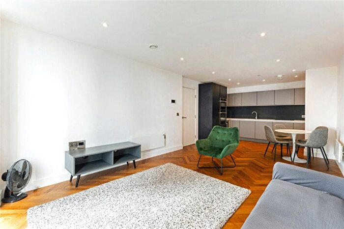 2 Bedroom Flat For Sale In Deansgate Square, Owen Street, Manchester, Greater Manchester, M15