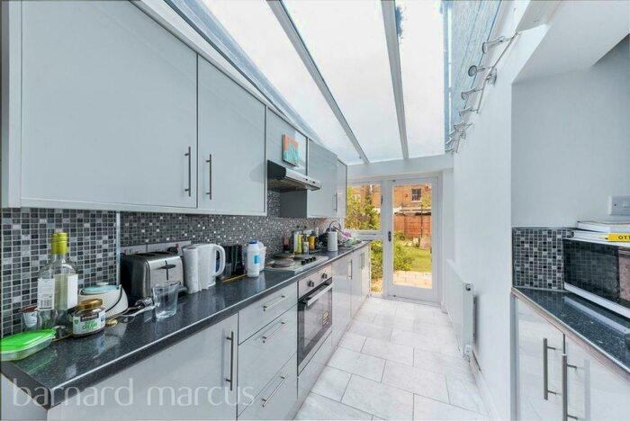 4 Bedroom House To Rent In Liverpool Grove, London, SE17