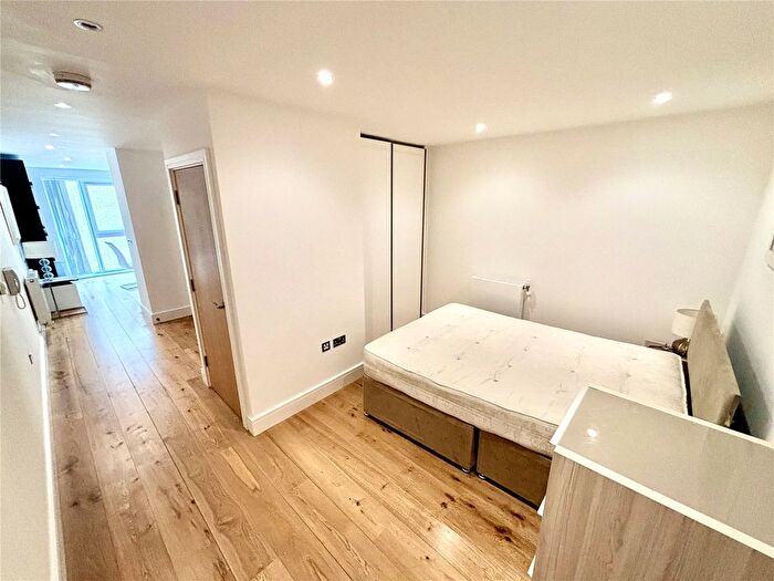 1 Bedroom Flat For Sale In Aldenham House, Colindale, NW9