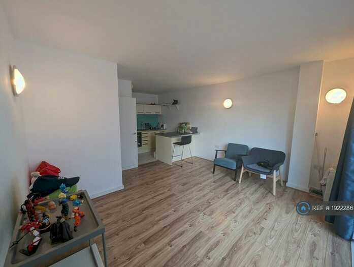 1 Bedroom Flat To Rent In California Building, London, SE13