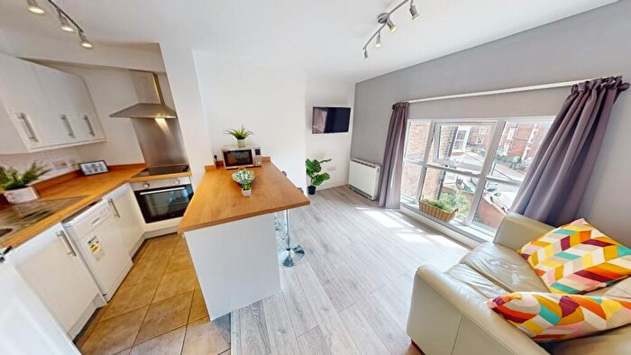 2 Bedroom Flat To Rent In Flat E, Burns Street, Nottingham, NG7