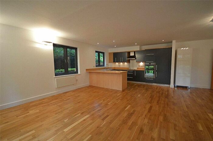 2 Bedroom Apartment To Rent In Larke Rise, Didsbury, Manchester, Manchester, M20