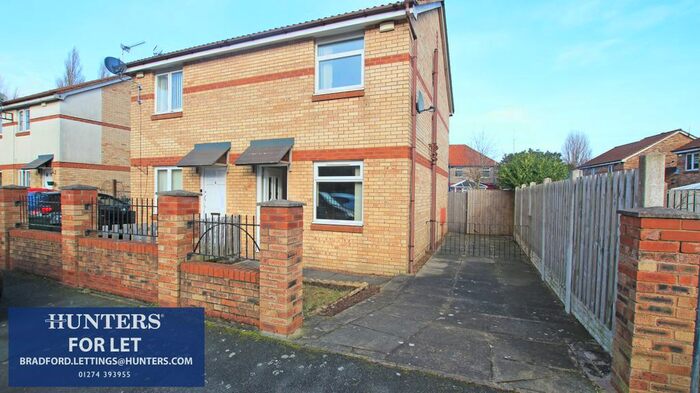 2 Bedroom Semi-Detached House To Rent In Barnby Avenue, Bradford, West Yorkshire BD8