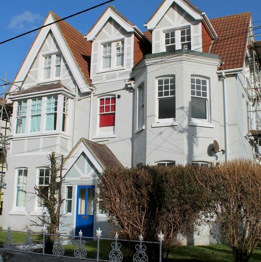 1 Bedroom Flat To Rent In Ward Road, Totland Bay, PO39