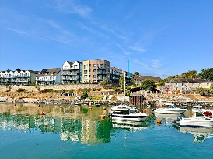 2 Bedroom Flat For Sale In Hooe, Plymouth, PL9
