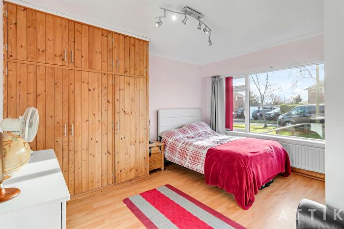 2 Bedroom Semi-Detached Bungalow For Sale In Queens Drive, Halesworth, IP19