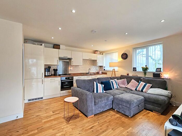 2 Bedroom Apartment For Sale In Forest Road, Denmead, PO7