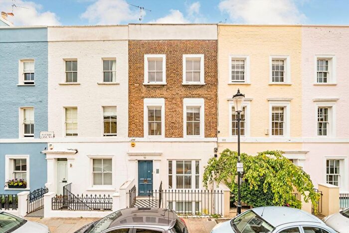 4 Bedroom Property To Rent In Pottery Lane, Holland Park, W11