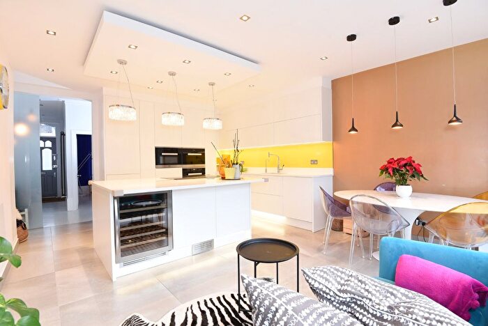 4 Bedroom Detached House To Rent In Trentham Street, Southfields, London, SW18