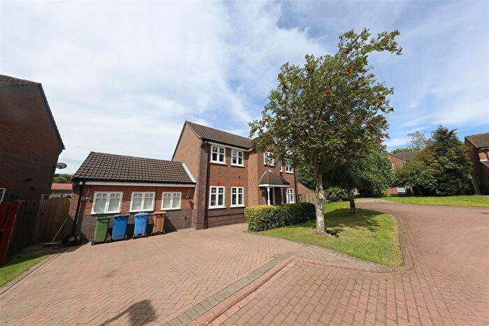 5 Bedroom Detached House For Sale In North View, Little Weighton, Cottingham, HU20