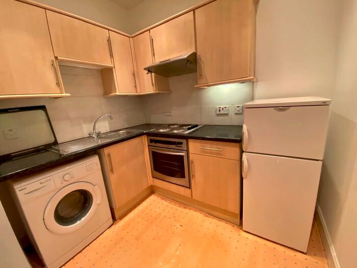 1 Bedroom Flat To Rent In Cumbernauld Road, Glasgow G31