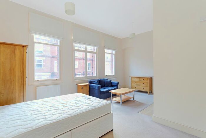 Studio To Rent In Egerton Gardens, London SW3