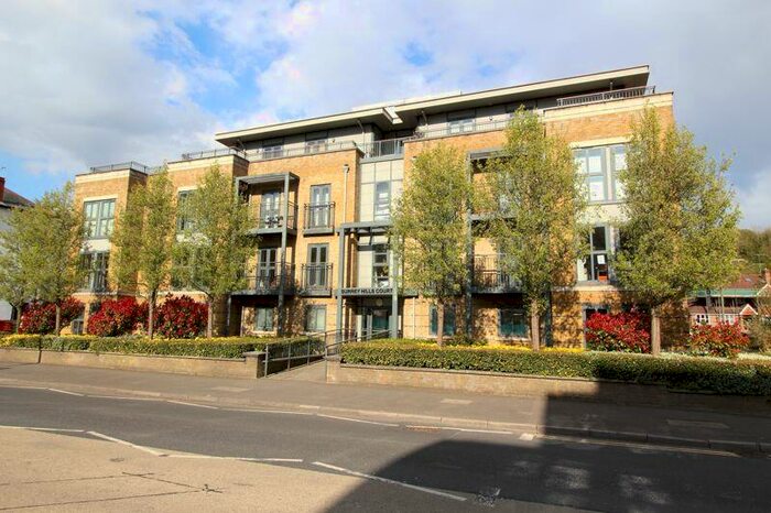 2 Bedroom Apartment To Rent In Available For A Month Let Only- Caterham Valley, CR3
