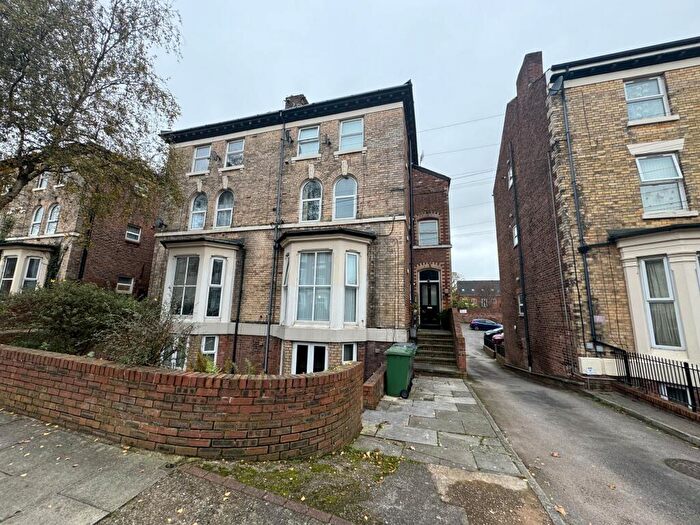 2 Bedroom Flat To Rent In Barnard Road, Birkenhead, Wirral, CH43