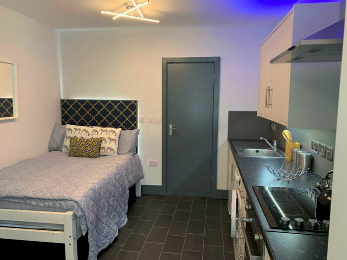 1 Bedroom Private Hall To Rent In Green Street, Gillingham, ME7