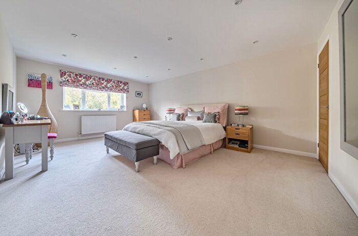 3 Bedroom Detached House For Sale In Woking, Surrey, GU22
