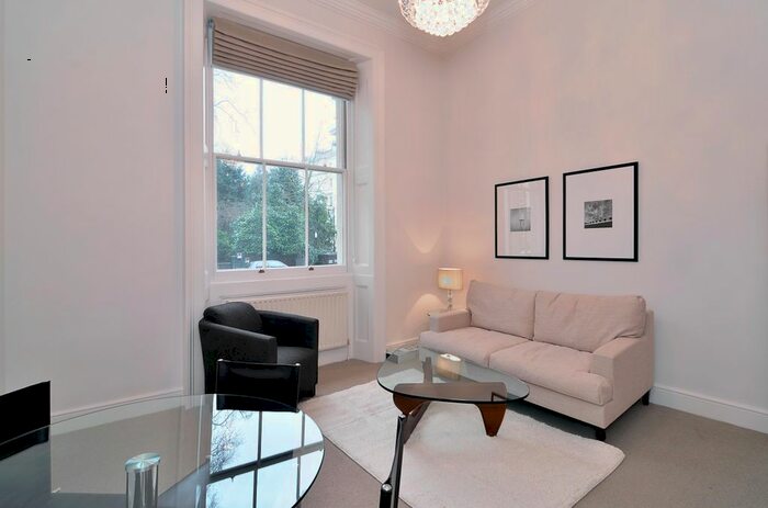 2 Bedroom Flat To Rent In Warwick Square, London, SW1V