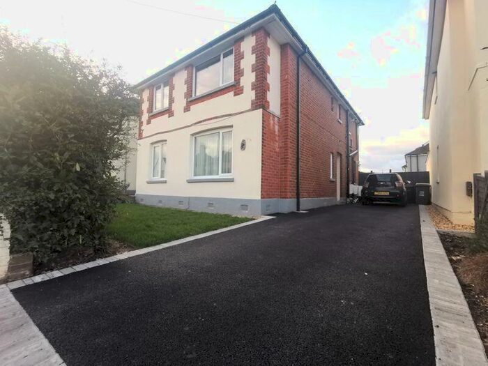 2 Bedroom Apartment To Rent In Irving Road, Southbourne, BH6