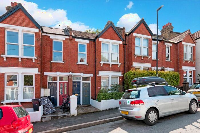2 Bedroom Maisonette To Rent In Durban Road, West Norwood, London, SE27