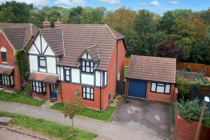 4 Bedroom Detached House For Sale In Cruickshank Grove, Crownhill, Milton Keynes, MK8