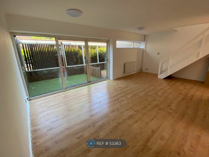 3 Bedroom Terraced House To Rent In Park Hill Rise, Croydon, CR0