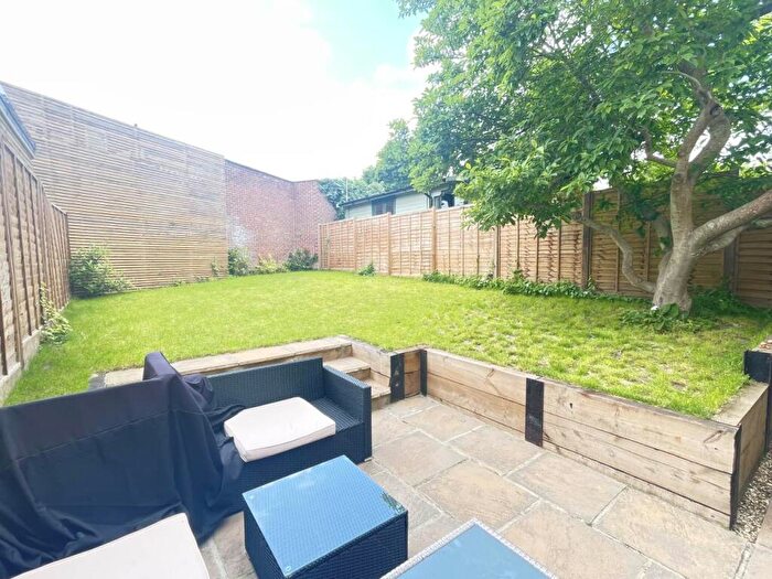 3 Bedroom Apartment To Rent In Highclere House, Kings Road, Sunninghill, SL5