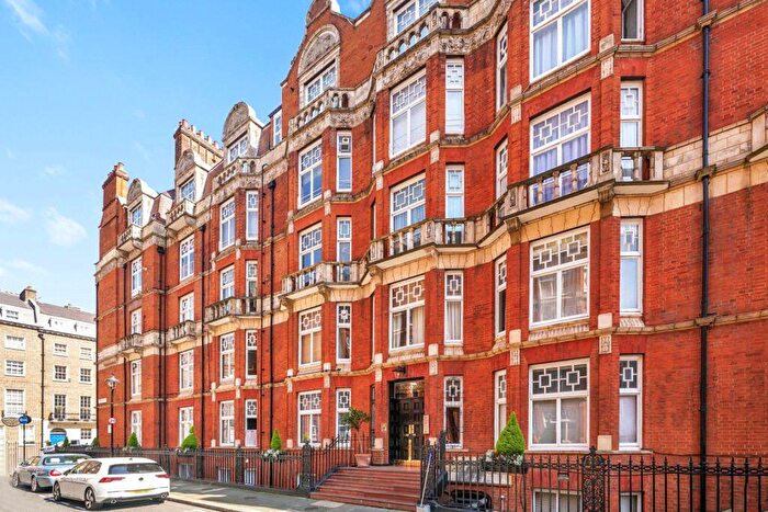 2 Bedroom Flat To Rent In Montagu Mansions, Marylebone, London, W1U