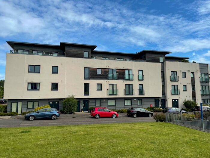 2 Bedroom Flat To Rent In , Burnbrae Drive, Edinburgh, EH12