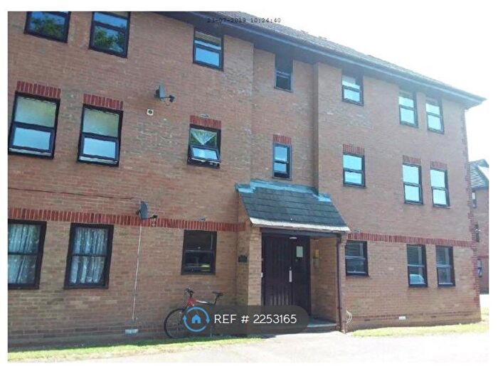 1 Bedroom Flat To Rent In Hanbury Gardens, Highwoods, Colchester, CO4