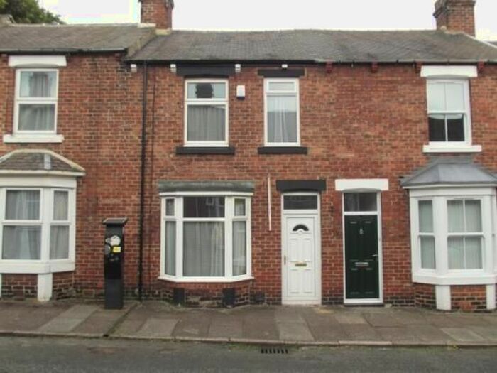 5 Bedroom Property To Rent In St. Hilds Court, Rennys Lane, Durham, DH1