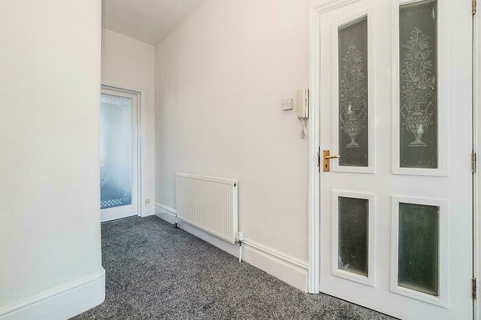 2 Bedroom Apartment To Rent In Arran Road, Catford, SE6