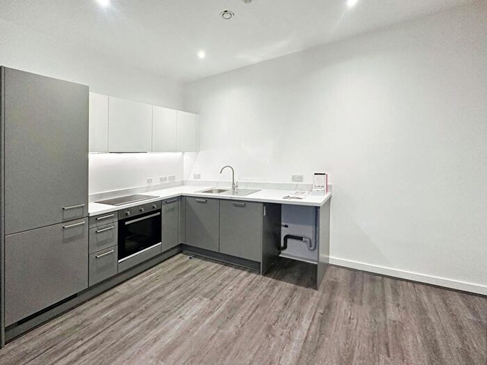 2 Bedroom Flat To Rent In Cotton Gardens, Bolton, Greater Manchester, BL1