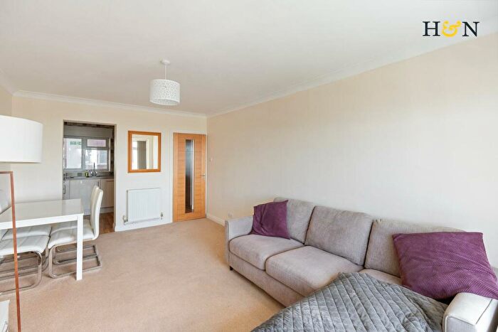 1 Bedroom Flat For Sale In Langdale Court, Kingsway, Hove, BN3