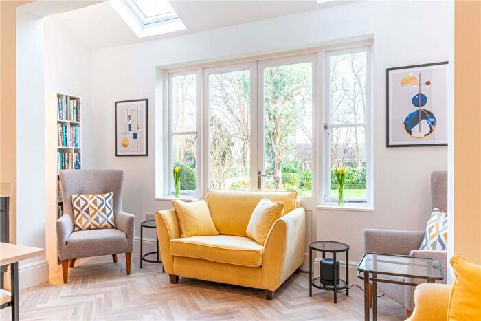 5 Bedroom Detached House For Sale In Epping Road, Roydon, Essex, CM19