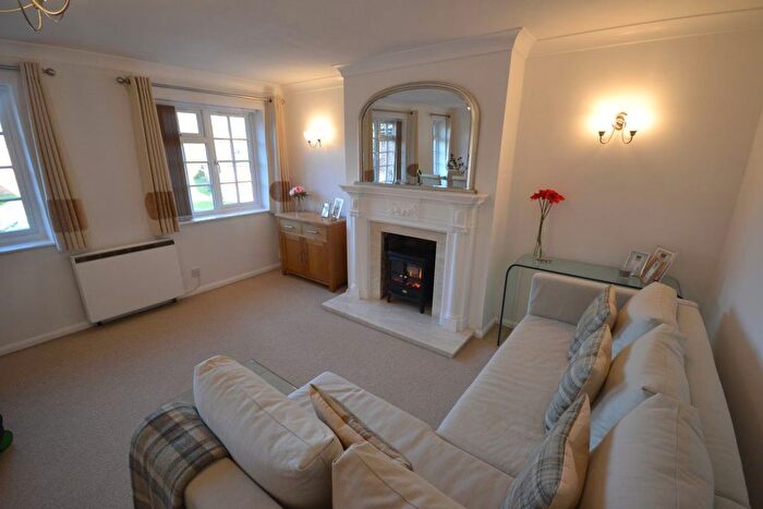 2 Bedroom Flat To Rent In Cedars Court, Leicester, LE2