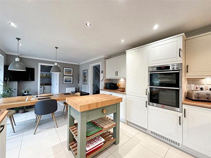 4 Bedroom Detached House For Sale In Neptune Road, Westbury, BA13
