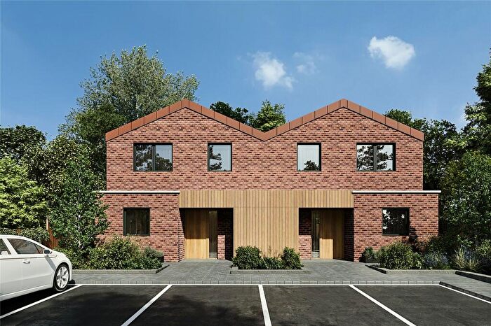 3 Bedroom Semi-Detached House For Sale In Station Road, New Barnet, EN5