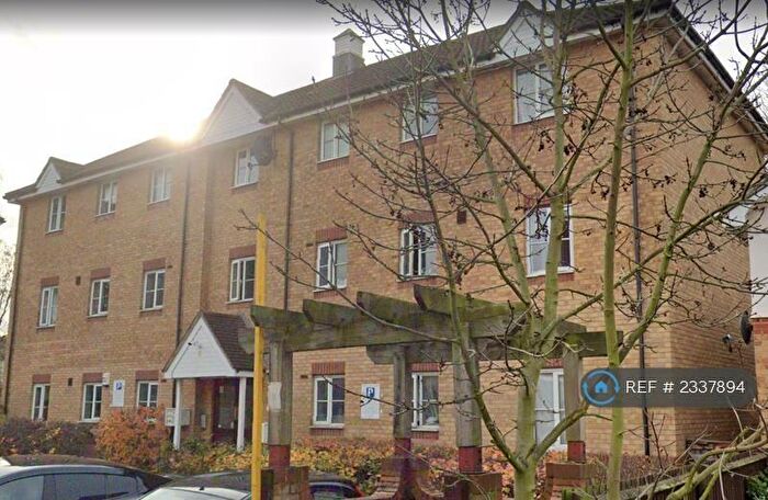 2 Bedroom Flat To Rent In Payne Close, Barking, IG11