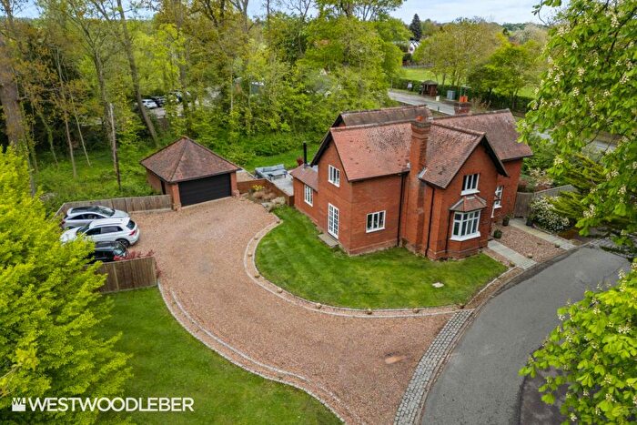 4 Bedroom Detached House For Sale In Cambridge Street, Thundridge, Ware, SG12