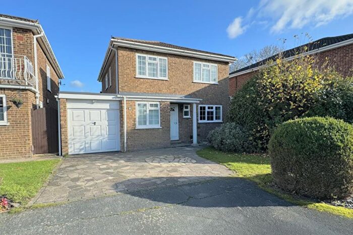 4 Bedroom Detached House To Rent In Bisley, Woking, GU24