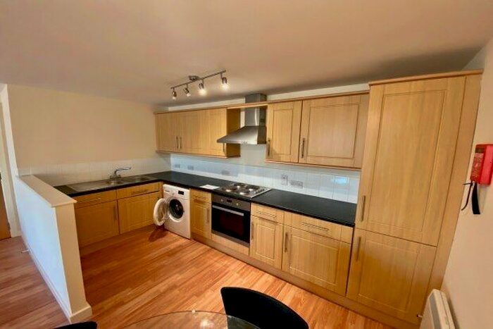 2 Bedroom Flat To Rent In Bridgford Point, Nottingham, NG2