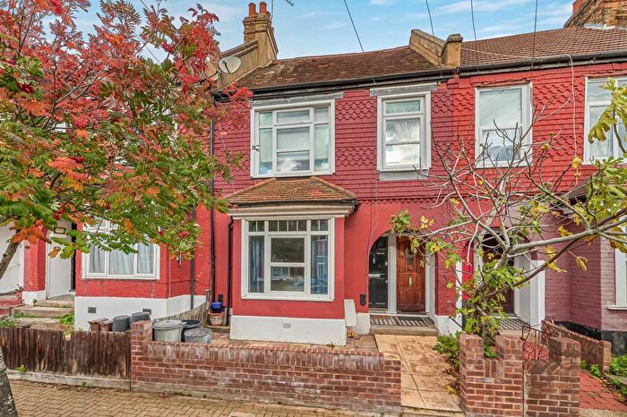 2 Bedroom Flat For Sale In Kettering Street, Streatham, SW16