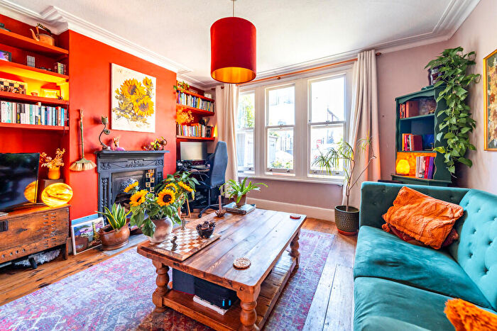 1 Bedroom Apartment For Sale In The Campsbourne, Hornsey, N8