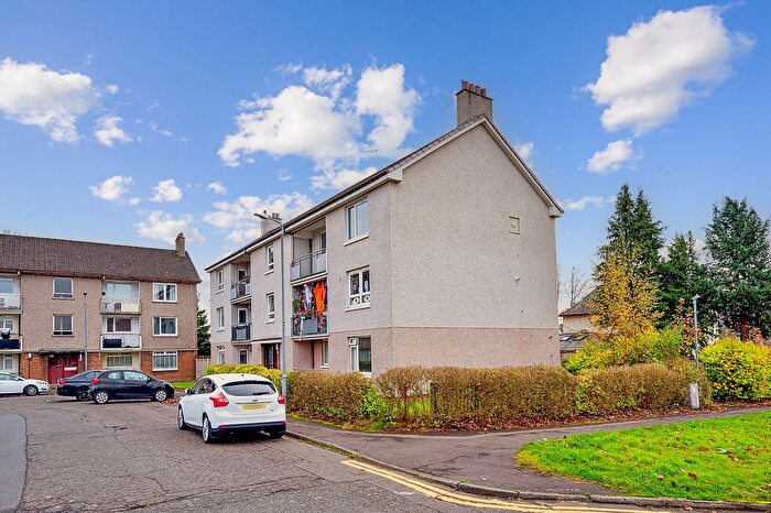 3 Bedroom Flat To Rent In Mosspark Square, Bellahouston, Glasgow, G52