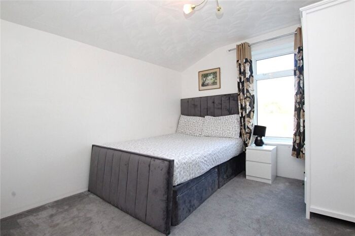 3 Bedroom Terraced House For Sale In Macoma Road, Plumstead Common, SE18