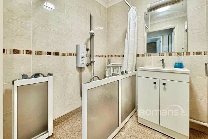 1 Bedroom Flat To Rent In Yorktown Road, College Town, Sandhurst, GU47