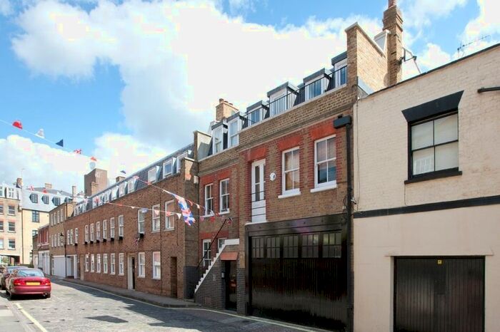3 Bedroom Property To Rent In Weymouth Mews, London, W1G